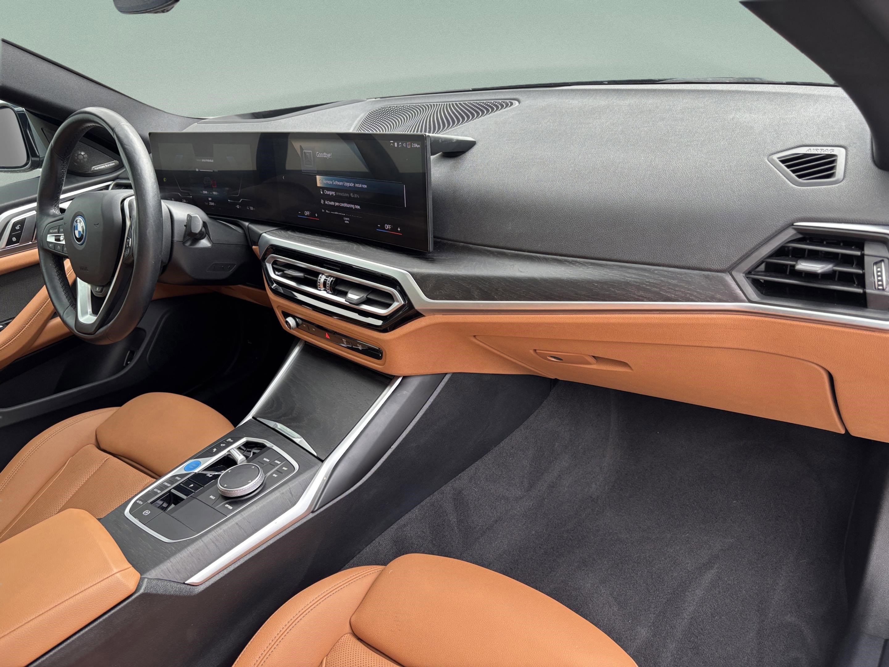 Used 2023 BMW i4 eDrive40 w/ Premium Package RWD image 15