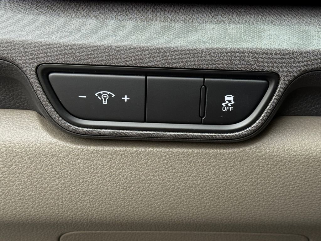 New 2026 Kia Carnival SX FWD image 22