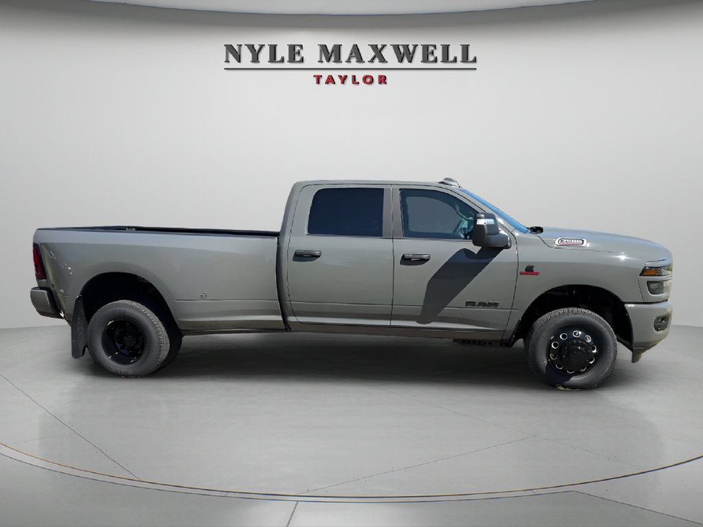New 2027 RAM 3500 Lone Star AWD/4WD image 4
