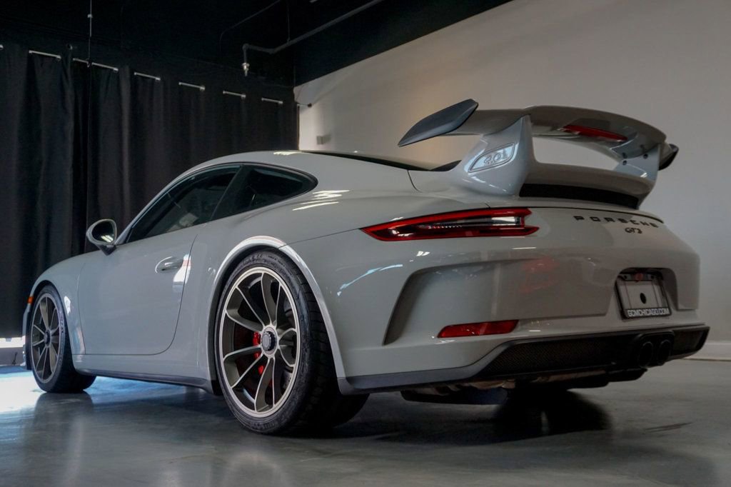 Used 2018 Porsche 911 GT3 image 34