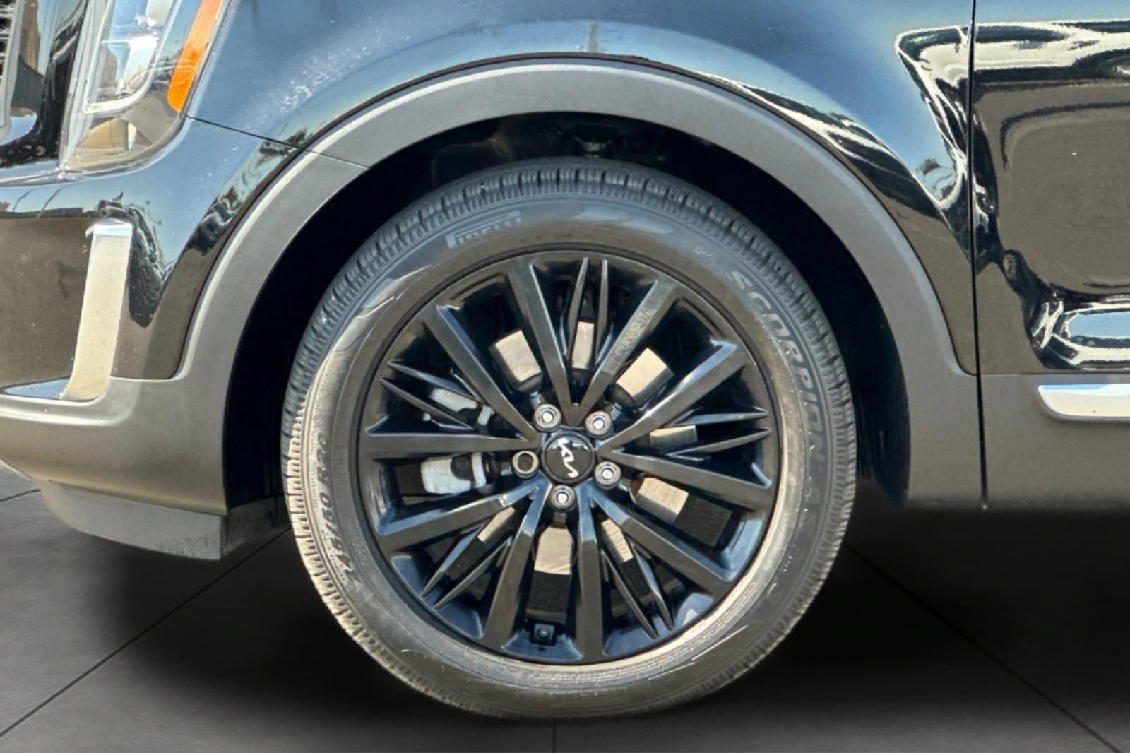 Certified 2022 Kia Telluride SX FWD image 32