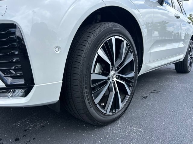 Used 2025 Volvo XC60 B5 Plus w/ Protection Package Premier AWD/4WD image 14