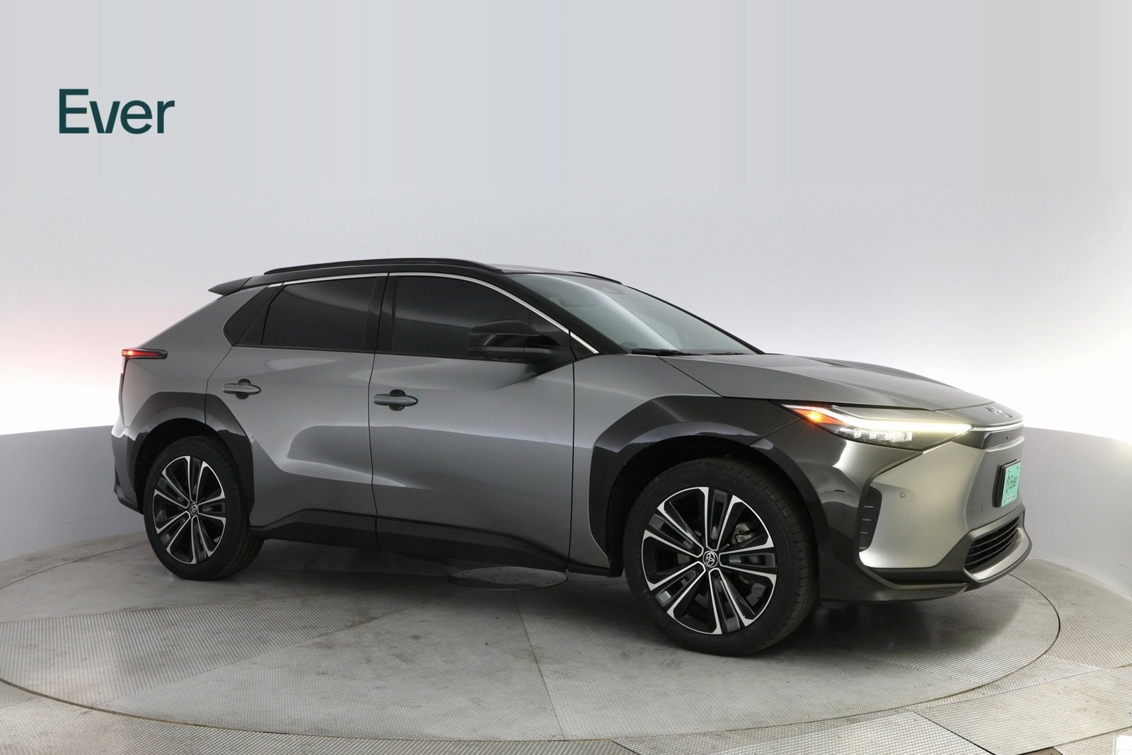 Used 2023 Toyota bZ4X Limited image 5