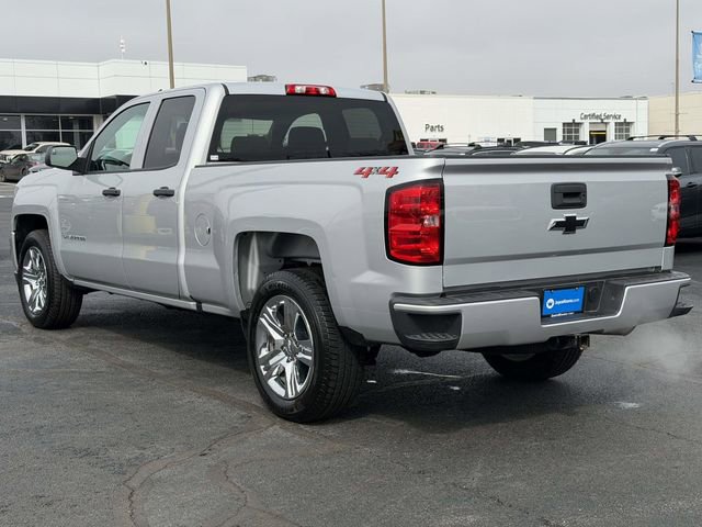 Used 2018 Chevrolet Silverado 1500 Custom w/ Custom Value Package image 3