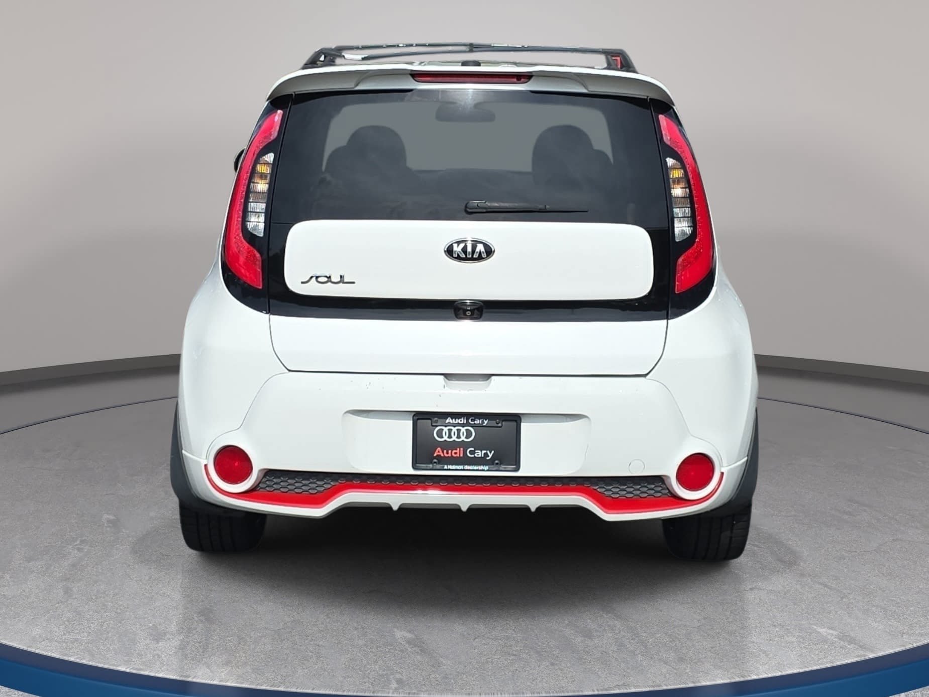 Used 2014 Kia Soul + FWD image 6