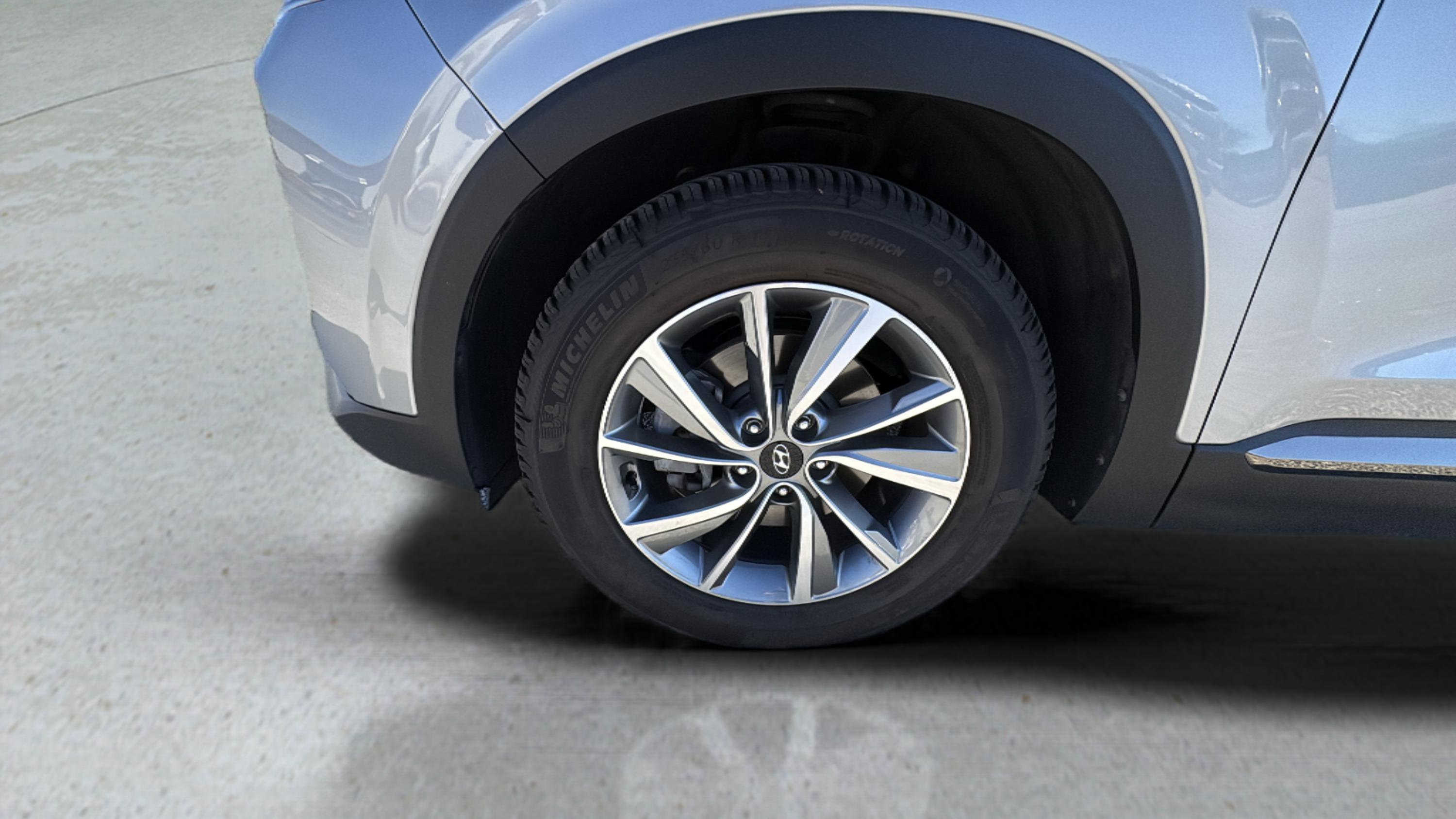 Used 2020 Hyundai Santa Fe Limited image 17