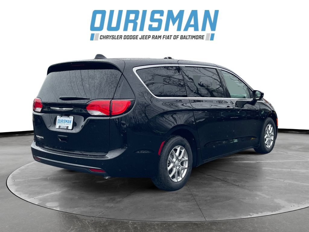 New 2026 Chrysler Voyager LX FWD image 6