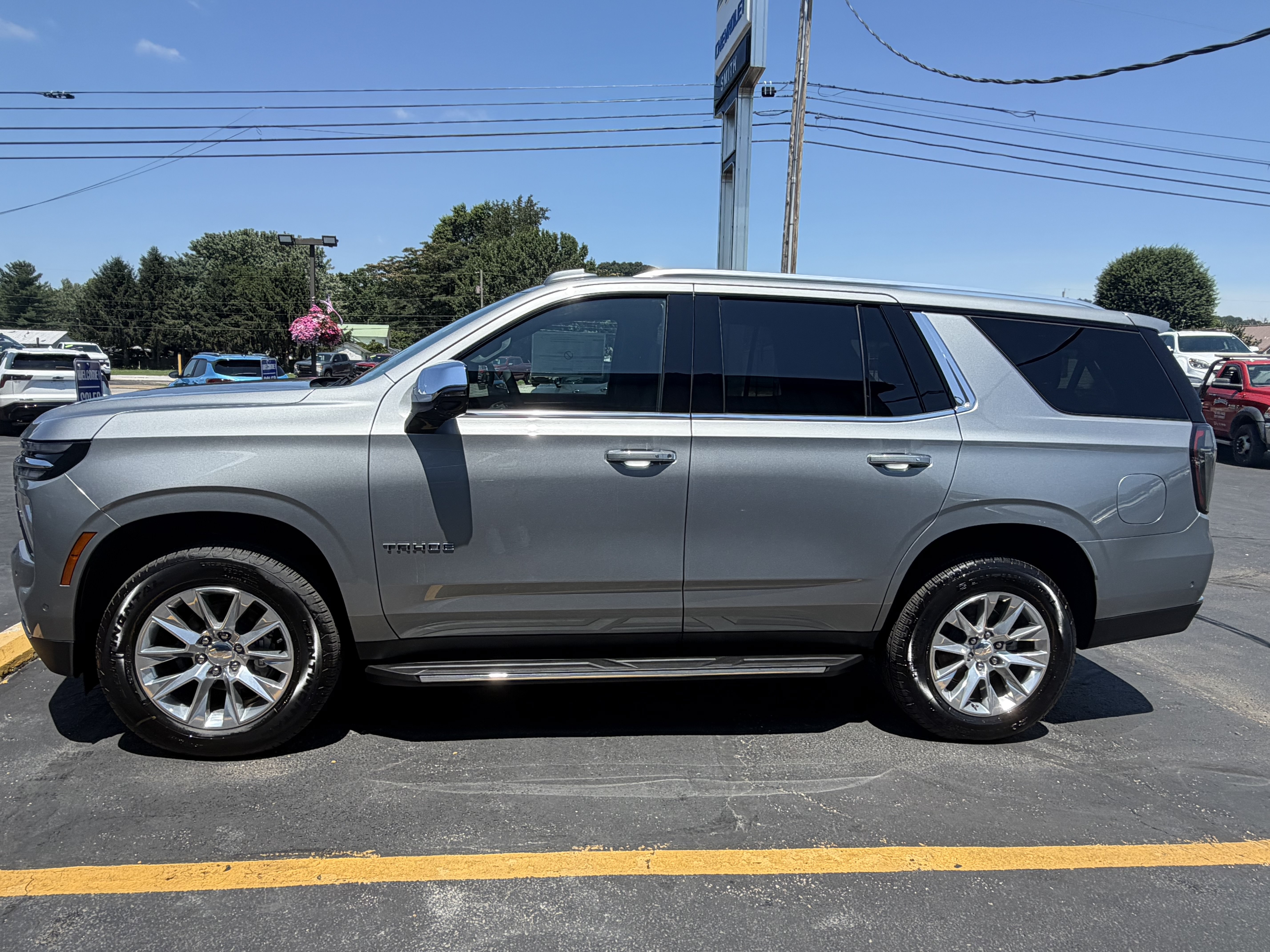 New 2026 Chevrolet Tahoe Premier w/ Sun And Tow Package AWD/4WD image 2