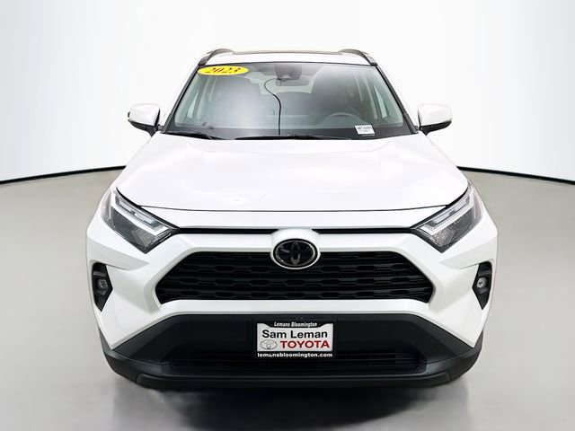 Used 2023 Toyota RAV4 XLE Premium image 2