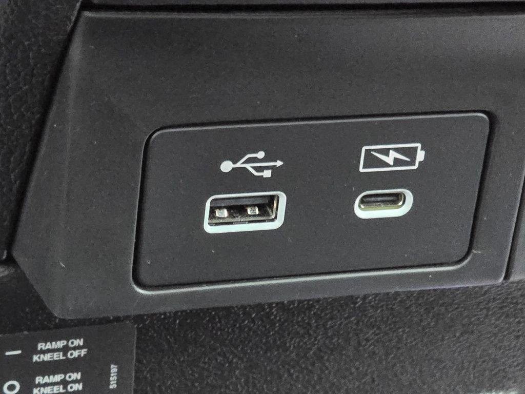 Used 2025 Honda Odyssey Sport-L image 35