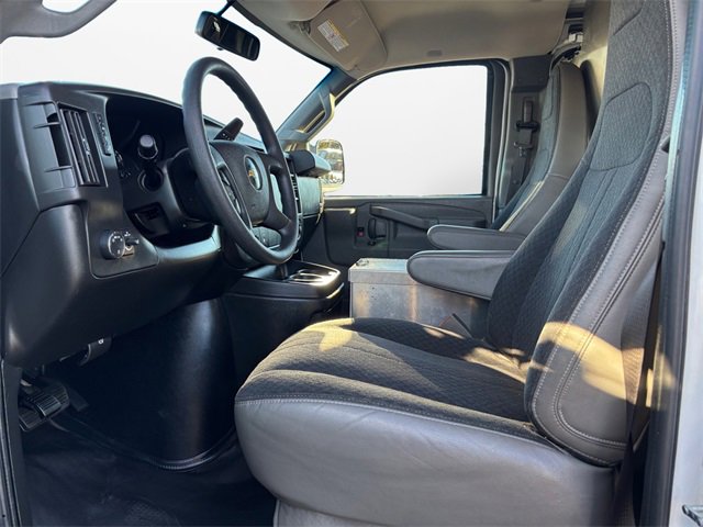 Used 2019 Chevrolet Express 2500 w/ Driver Convenience Package image 9