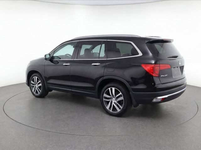 Used 2017 Honda Pilot Touring image 7