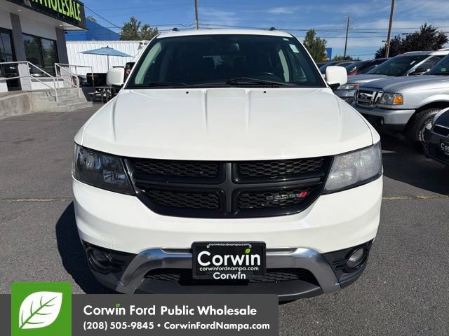 Used 2020 Dodge Journey Crossroad FWD image 2