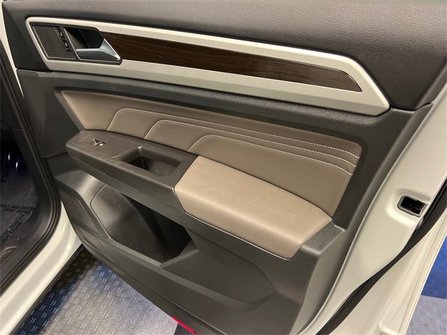 Certified 2023 Volkswagen Atlas SE image 12
