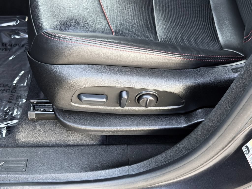 Used 2022 Chevrolet Equinox RS w/ RS Leather Package FWD image 24