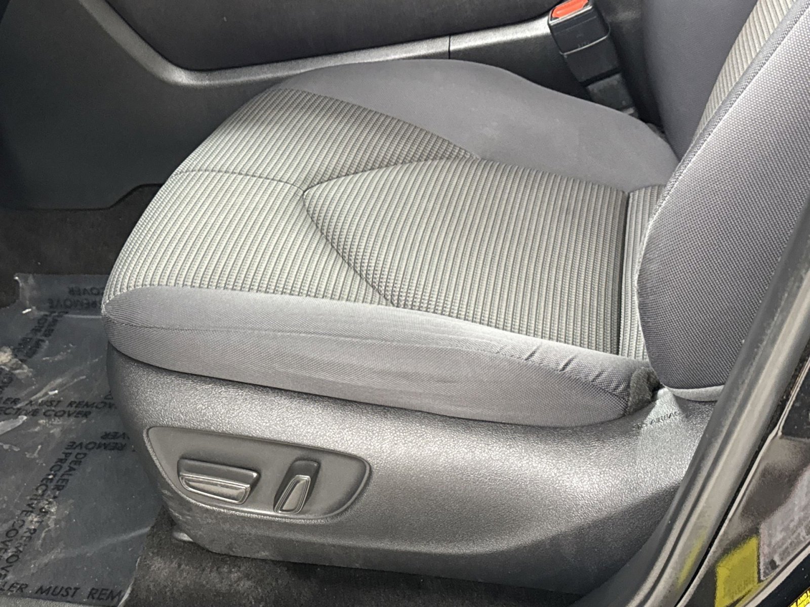 Used 2023 Toyota Highlander L image 18