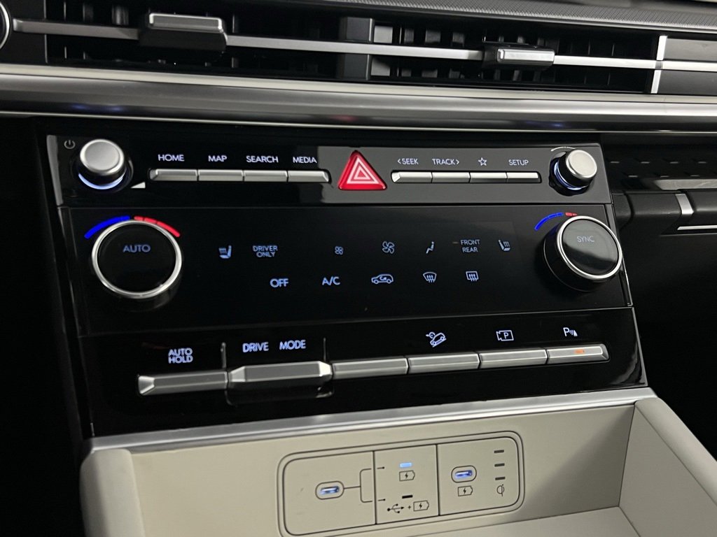 Used 2024 Hyundai Santa Fe SEL image 21