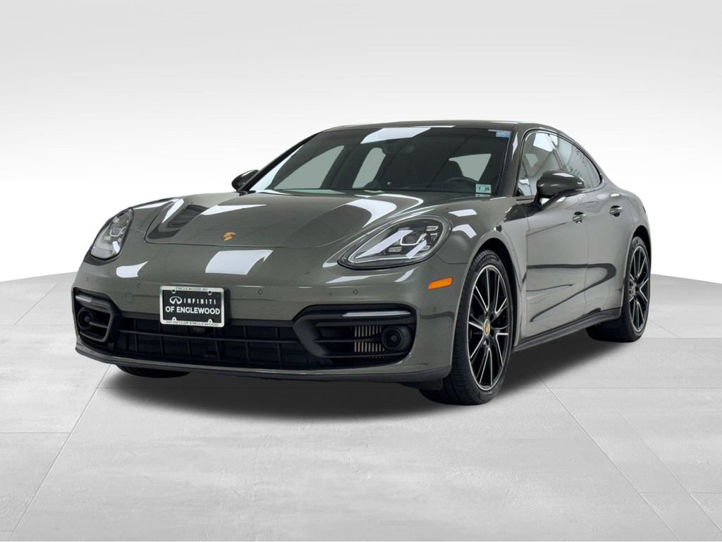 Used 2023 Porsche Panamera 4 Platinum Edition image 3