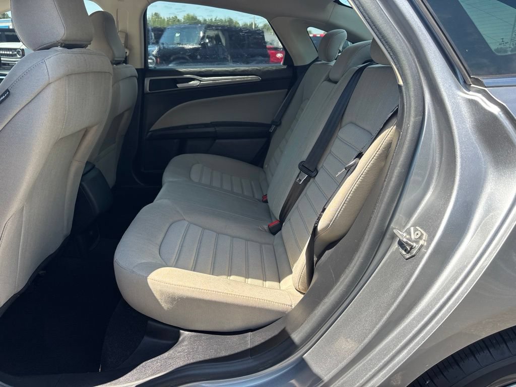 Used 2020 Ford Fusion S FWD image 11