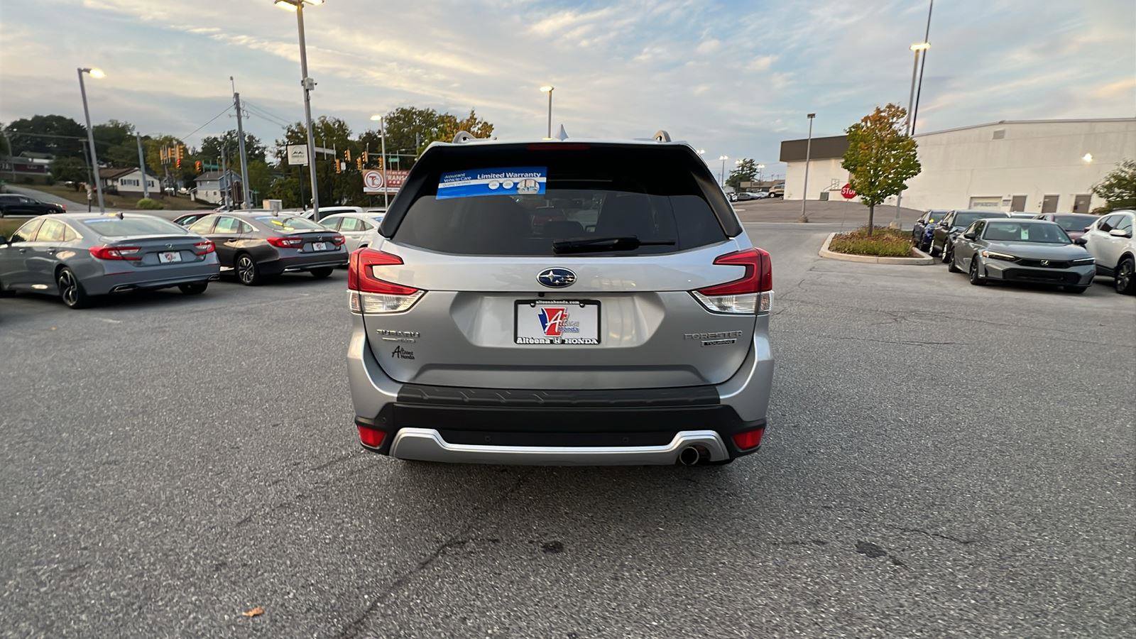 Used 2021 Subaru Forester Touring image 5