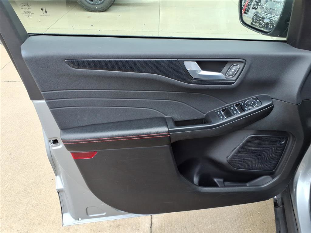 Used 2024 Ford Escape ST-Line image 20