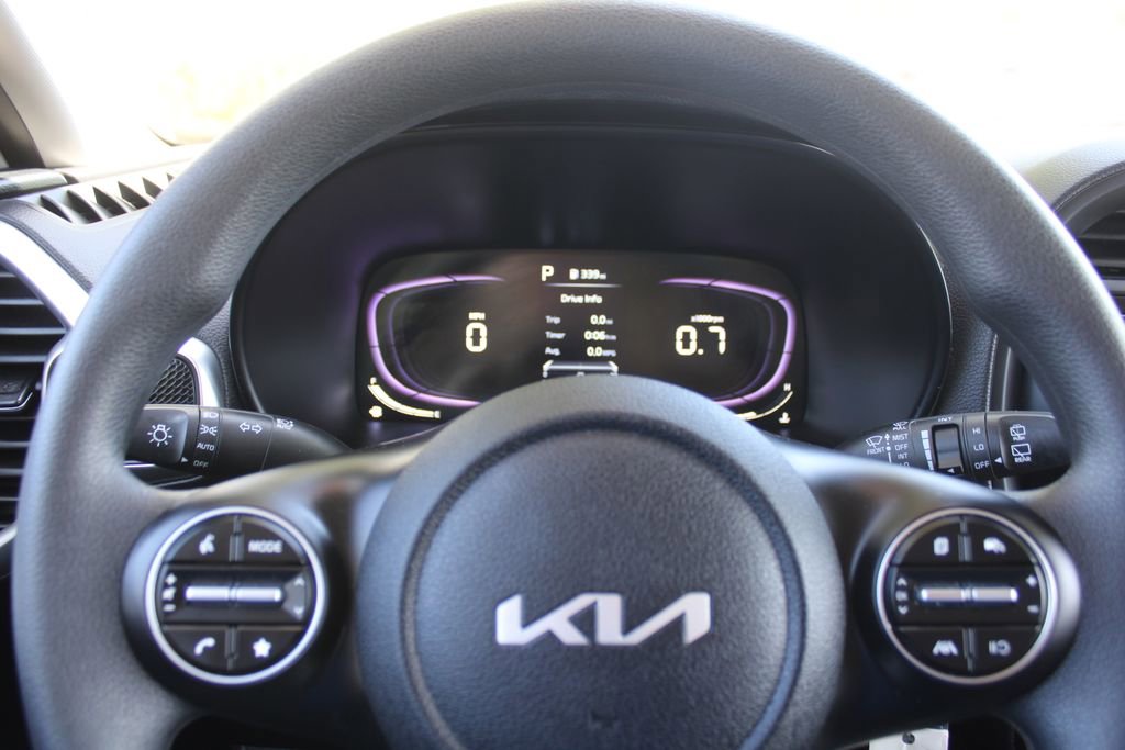 Certified 2023 Kia Soul LX image 24