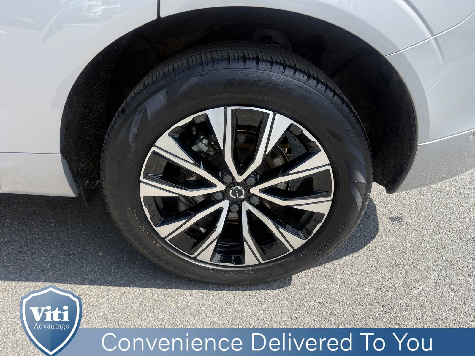 Certified 2023 Volvo XC60 B5 Plus w/ Climate Package AWD/4WD image 13