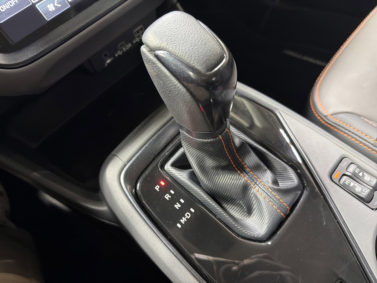 Certified 2025 Subaru Crosstrek 2.5i Limited w/ Crosstrek Mirror Package image 24