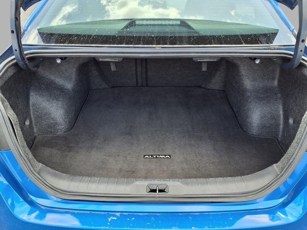 Used 2025 Nissan Altima 2.5 SV FWD image 26