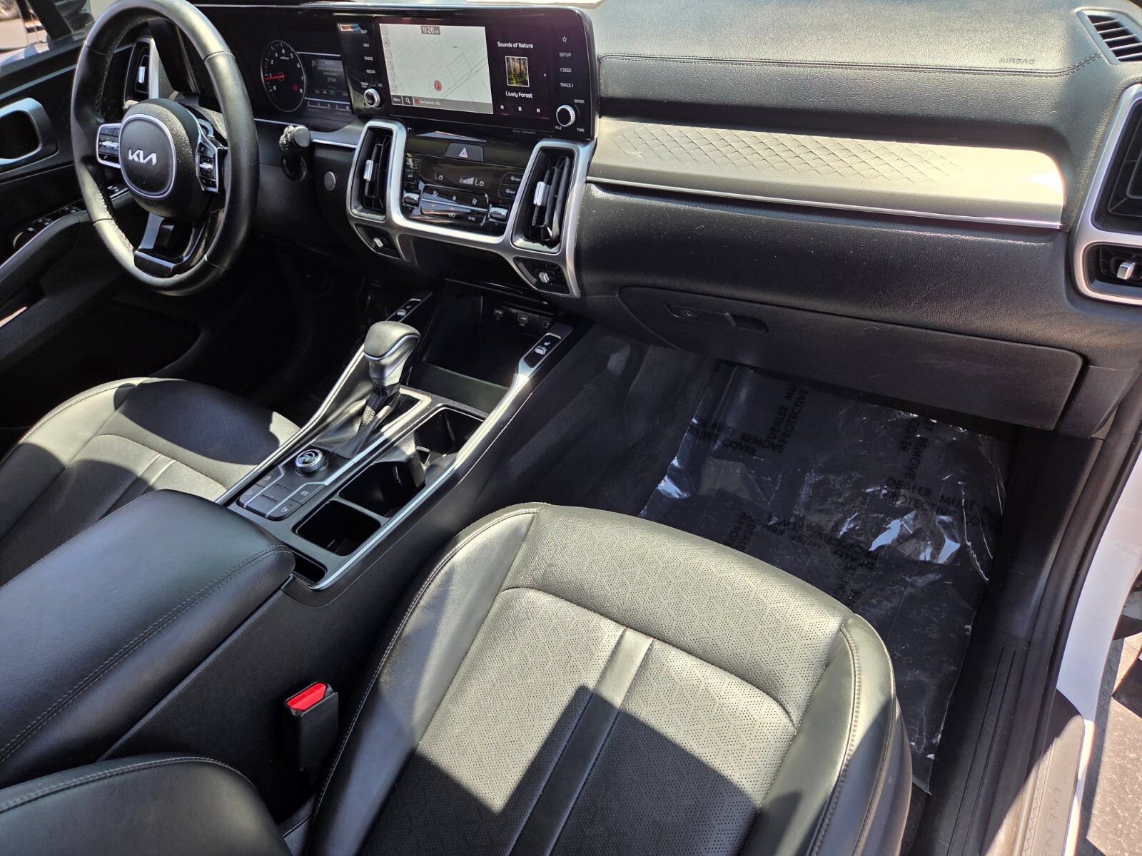 Used 2022 Kia Sorento S w/ Panoramic Sunroof Package FWD image 17