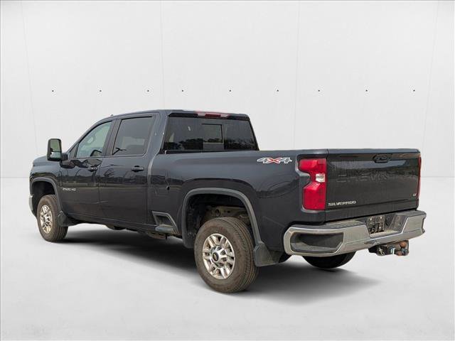 Used 2024 Chevrolet Silverado 2500 LT w/ Convenience Package image 3