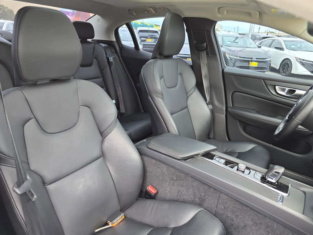 Used 2024 Volvo S60 B5 Core AWD/4WD image 9