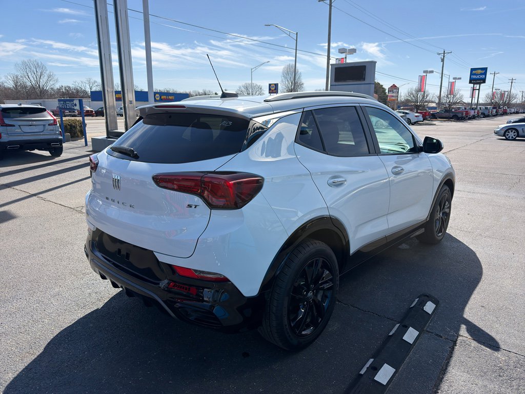 Used 2024 Buick Encore GX Sport Touring w/ Comfort Package image 5