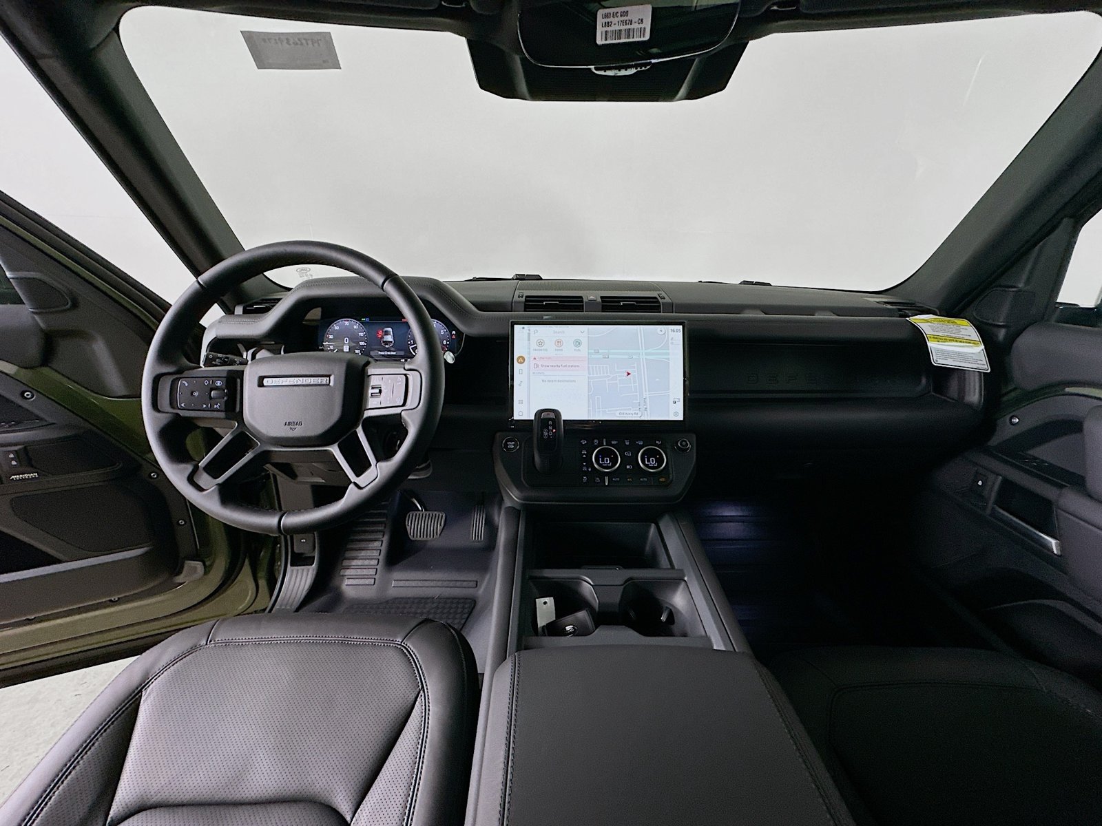 New 2026 Land Rover Defender 110 X-Dynamic SE AWD/4WD image 15