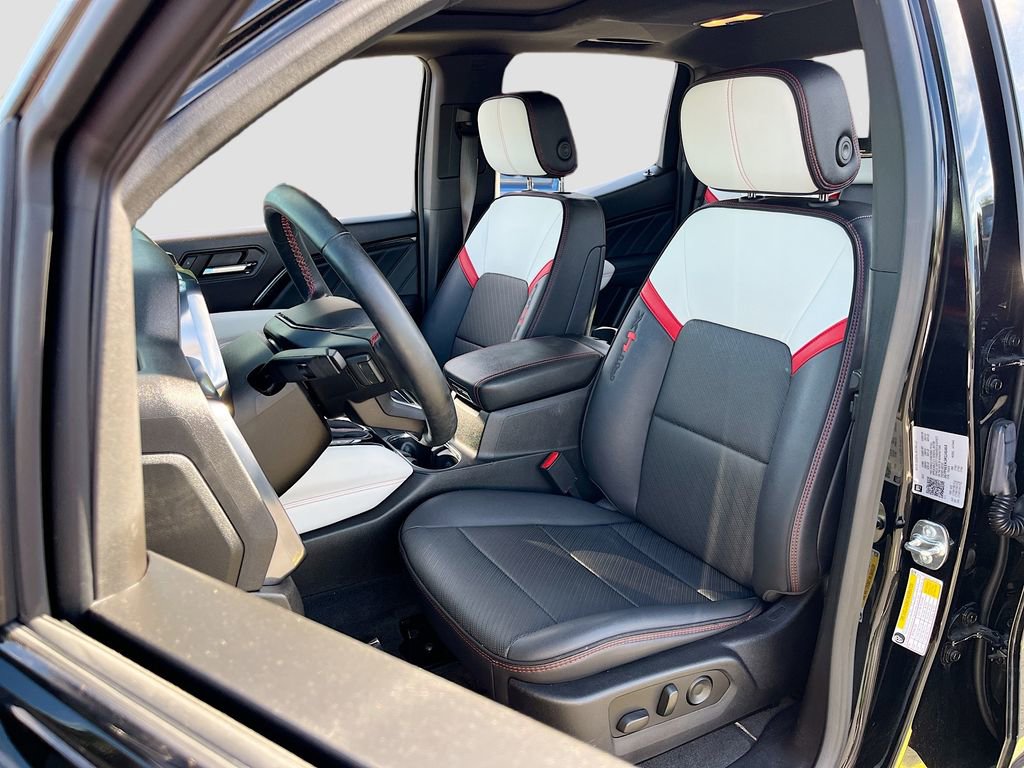 Used 2024 GMC Canyon AT4X image 21