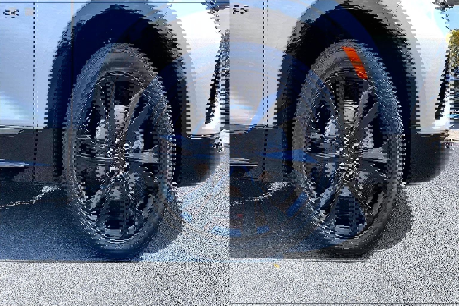 Certified 2022 Chevrolet Blazer RS w/ Driver Confidence II Package image 8