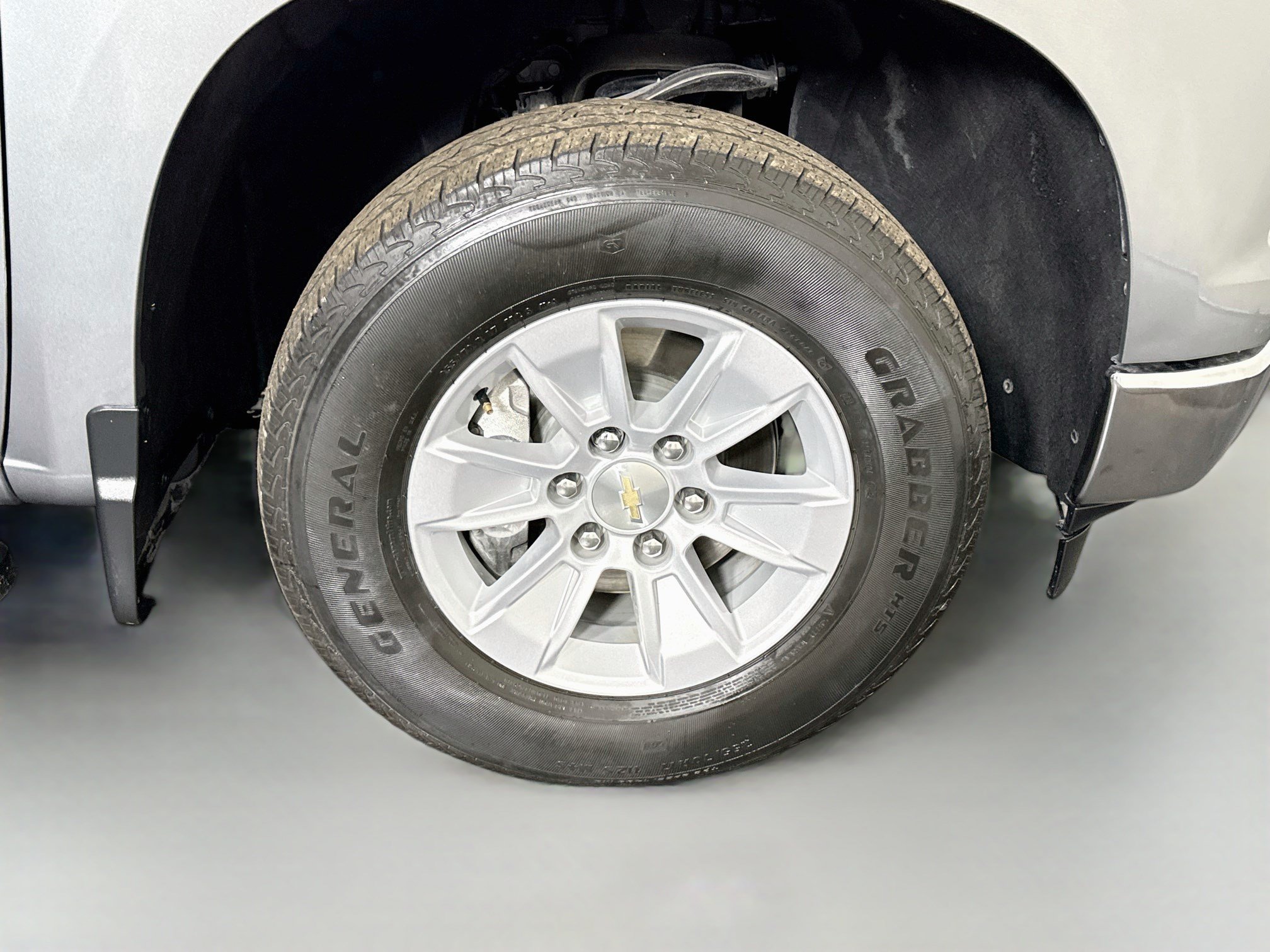 Used 2024 Chevrolet Silverado 1500 LT RWD image 31