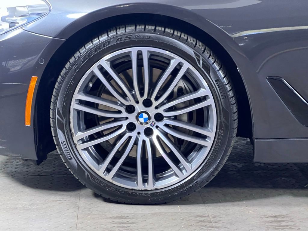 Used 2020 BMW 540i xDrive w/ M Sport Package image 12