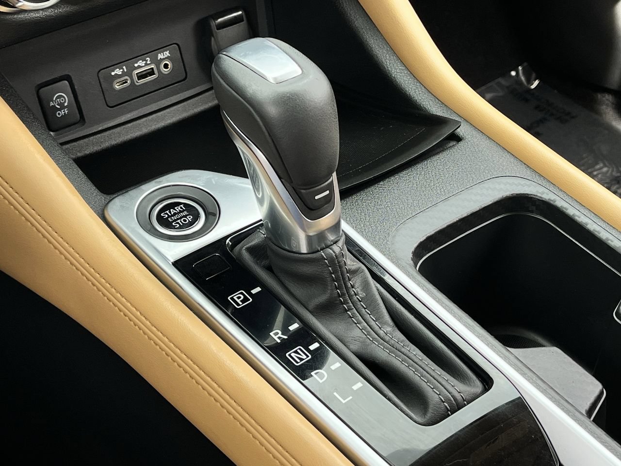 Used 2024 Nissan Sentra SV w/ SV Premium Package FWD image 17