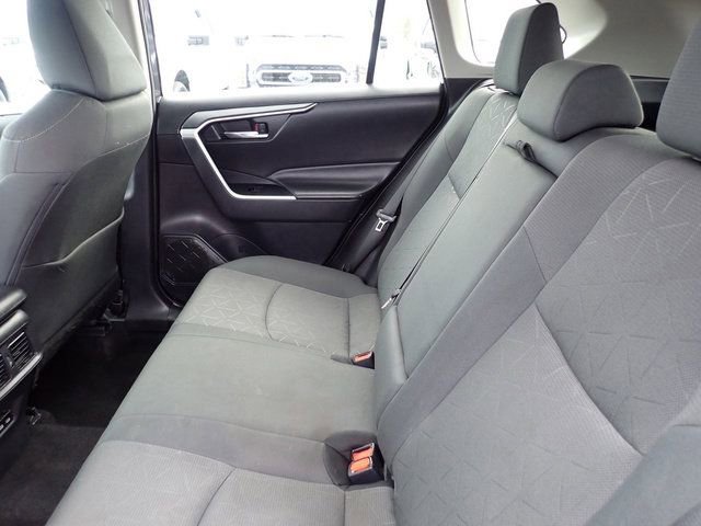 Used 2024 Toyota RAV4 XLE image 17