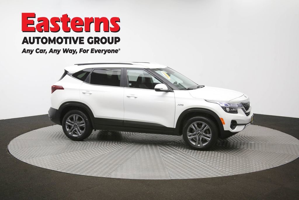 Used 2021 Kia Seltos S AWD/4WD image 45
