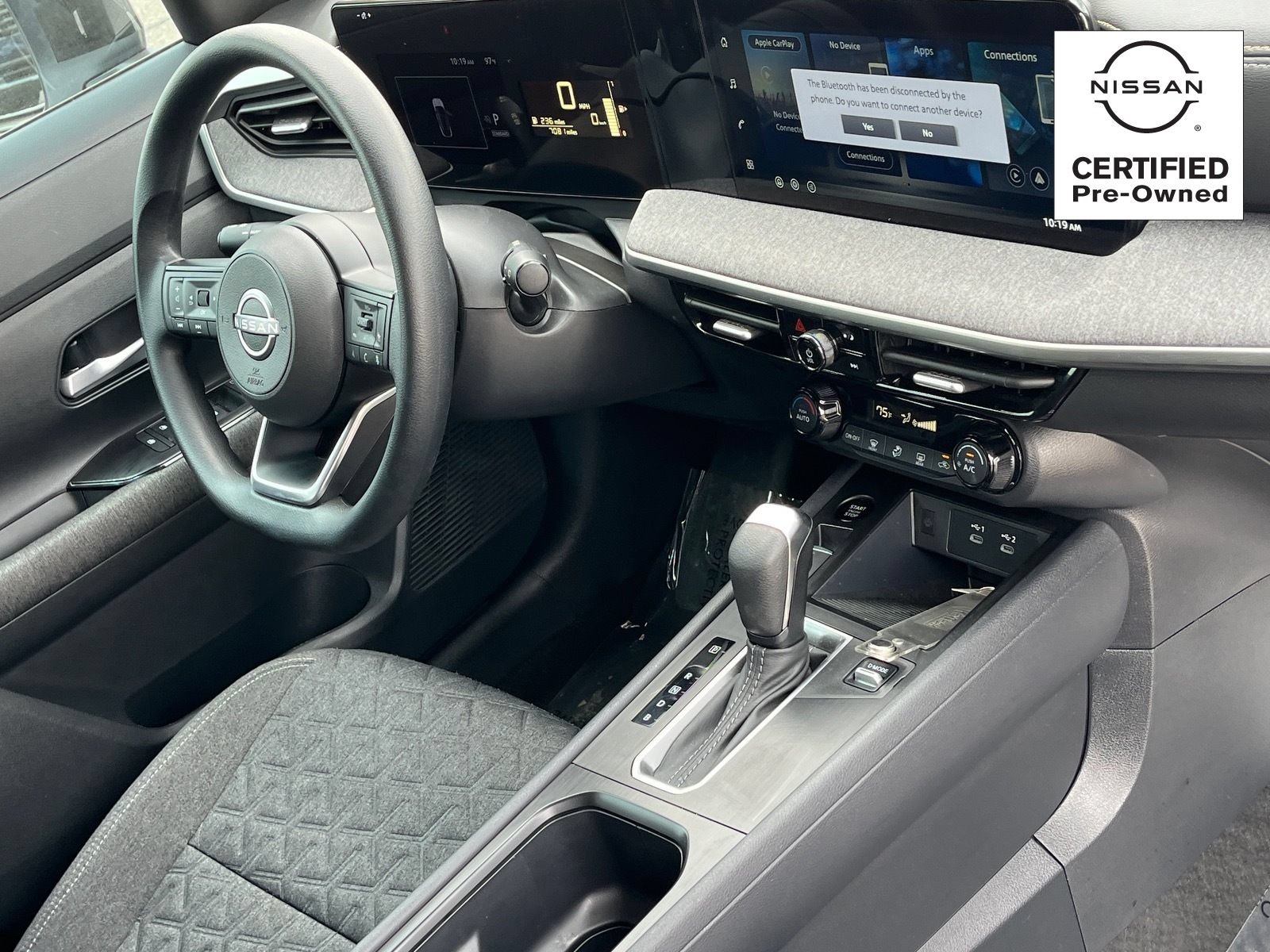 Certified 2026 Nissan Kicks SV FWD image 9