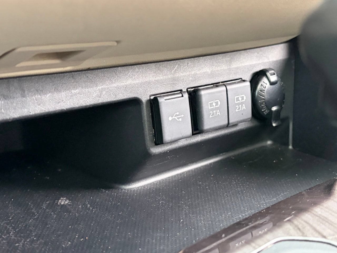 Used 2021 Toyota Highlander Limited AWD/4WD image 9