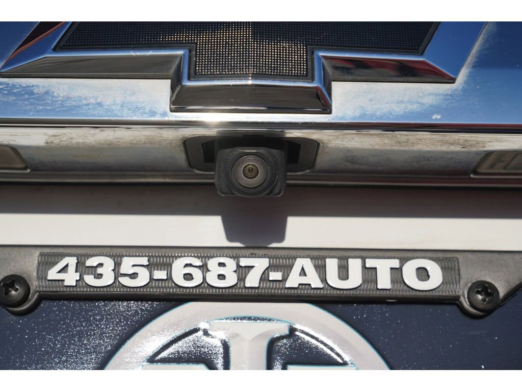 Used 2019 Chevrolet Traverse LT w/ LPO, Black Accent Package image 11