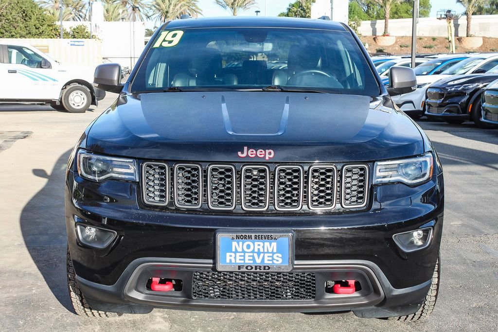 Used 2019 Jeep Grand Cherokee Trailhawk w/ Trailhawk Luxury Group image 2