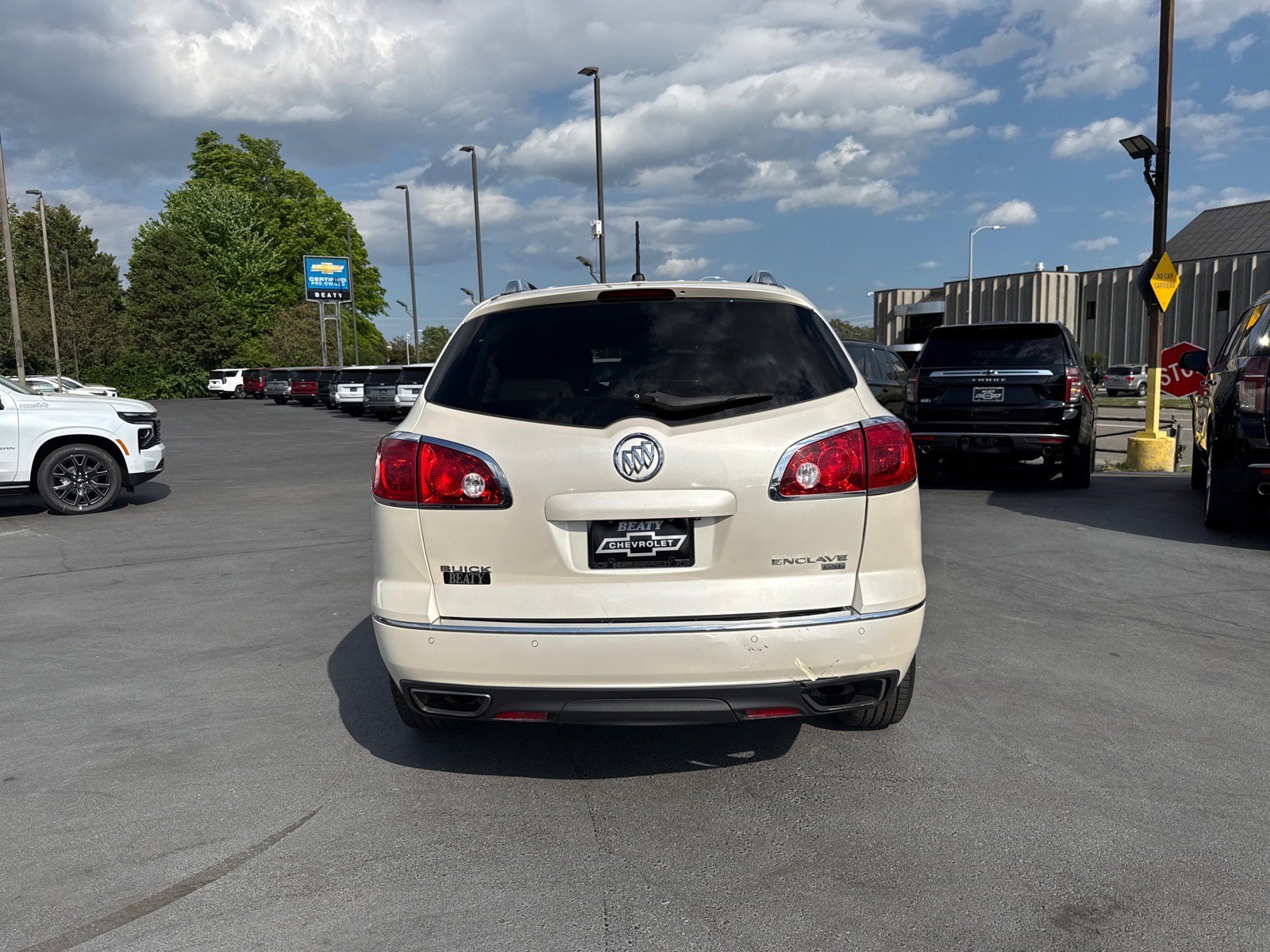 Used 2015 Buick Enclave Premium w/ Experience Buick Package image 4