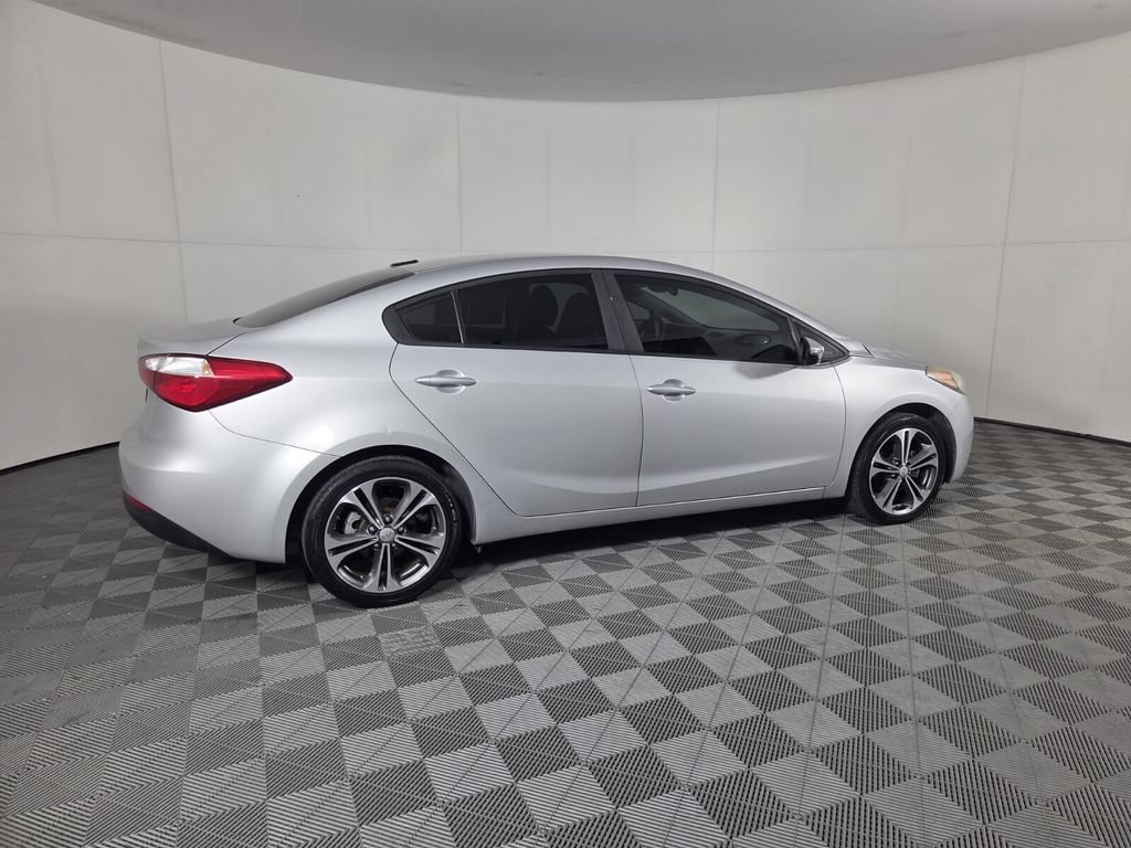 Used 2016 Kia Forte LX w/ LX Popular Plus Package FWD image 6