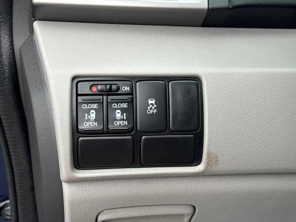 Used 2016 Honda Odyssey EX image 16