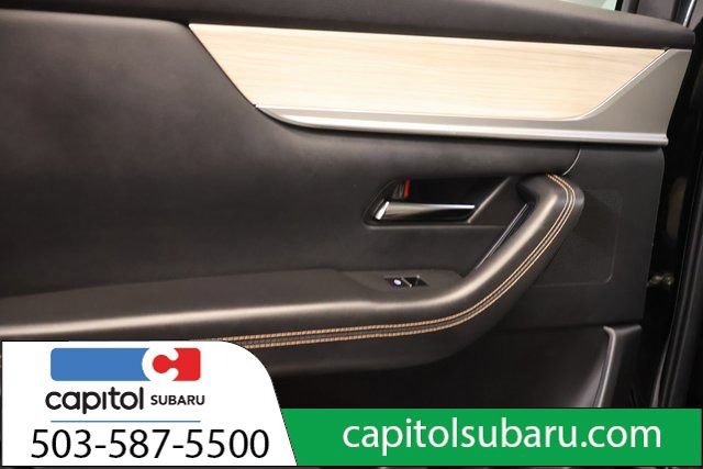 Used 2024 MAZDA CX-90 Plug-In Hybrid w/ Preferred AWD/4WD image 32