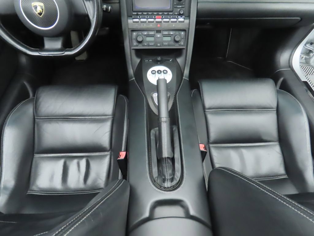 Used 2006 Lamborghini Gallardo Base image 24